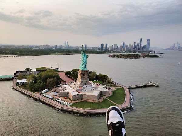 FlyNYON Helicopter Tours