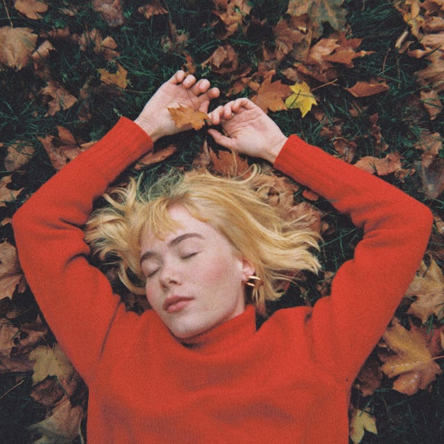 we fell in love in october - Song · girl in red