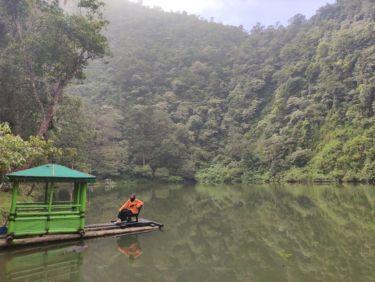 Telaga Warna