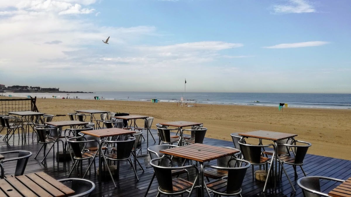 Lais de Guia - Beach bar