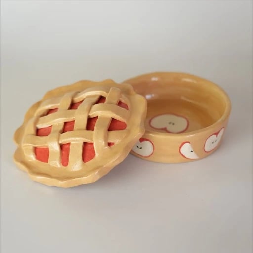 Apple pie dish