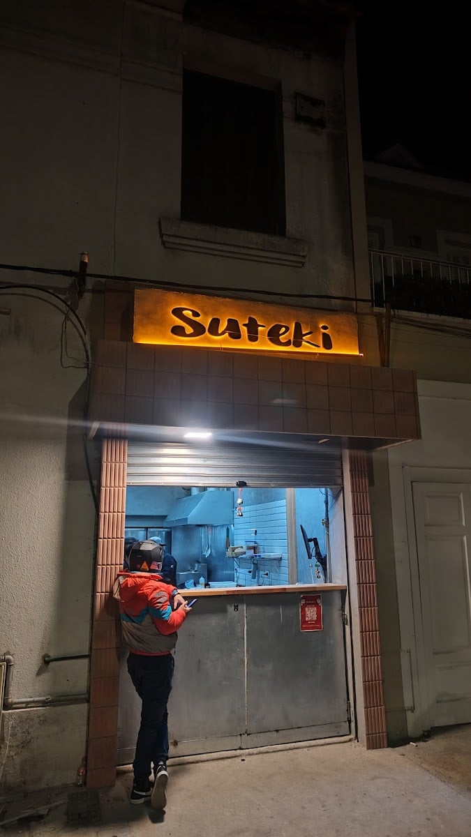 Suteki - Sushi & Pokes