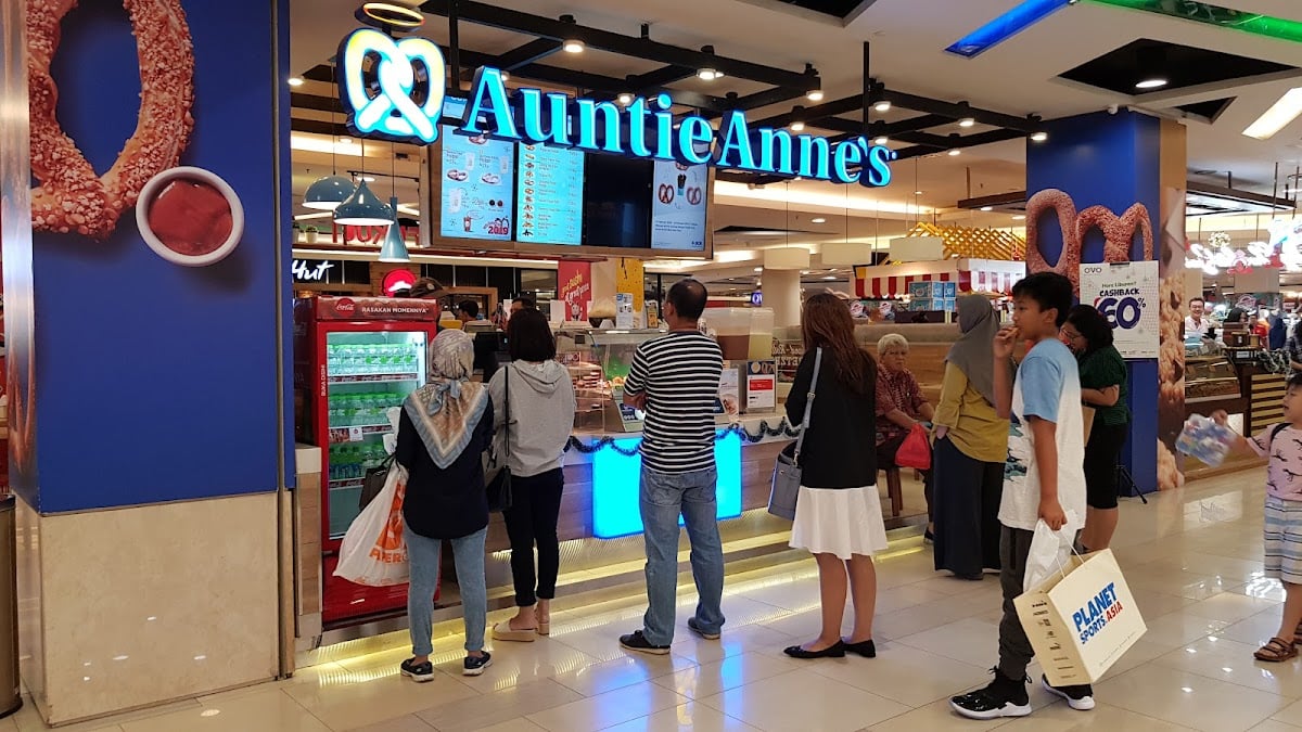 Auntie Anneโs