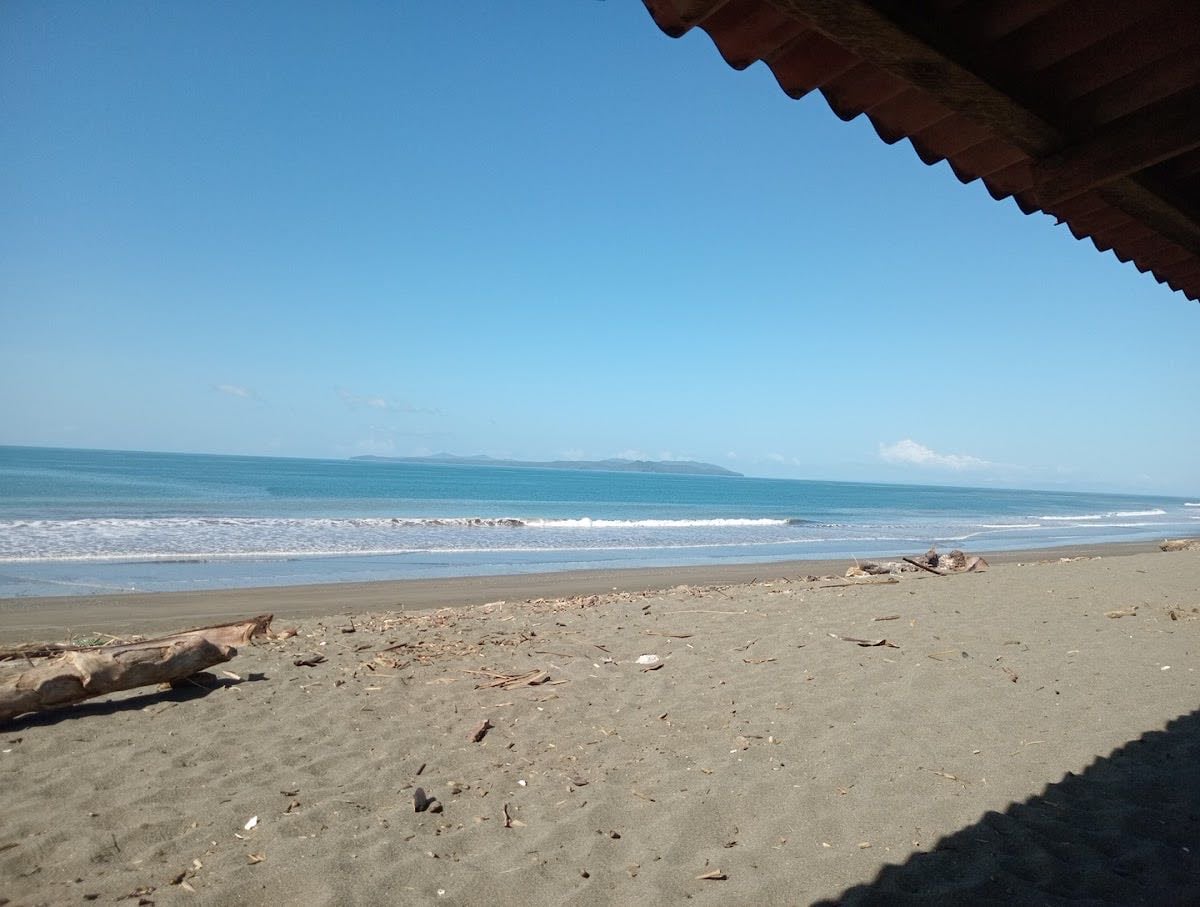 Playa Malena - Familiar, ideal para picnics, baños y pesca artesanal.