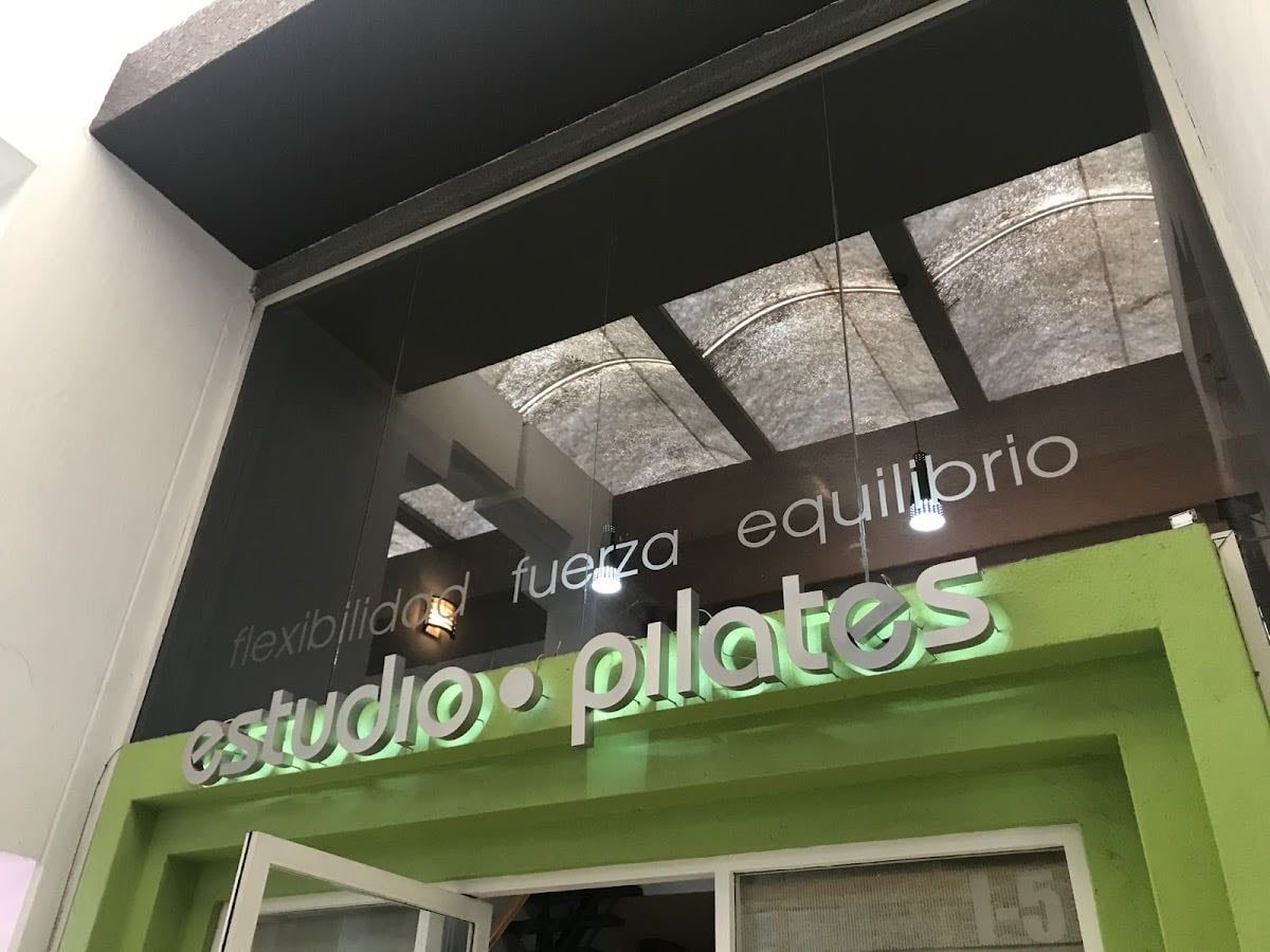 Pilates Reformer studio