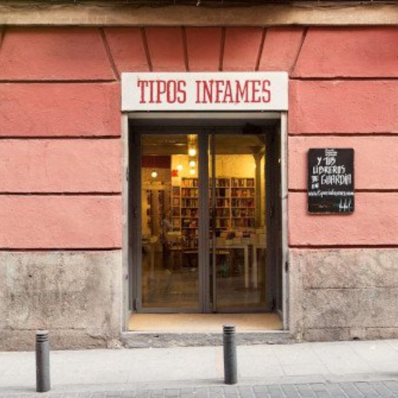Tipos Infames. Libros y vinos - C/ San Joaquín 3