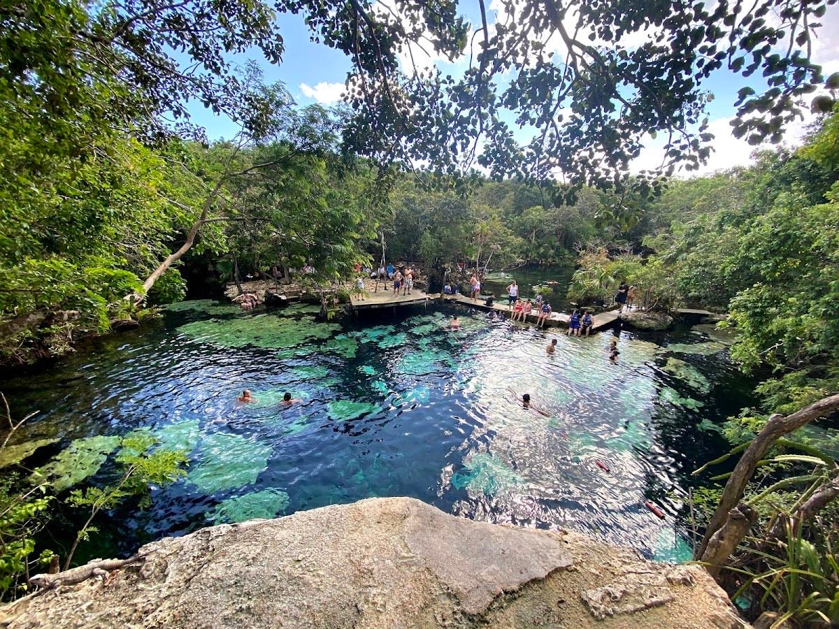 Cenote Azul