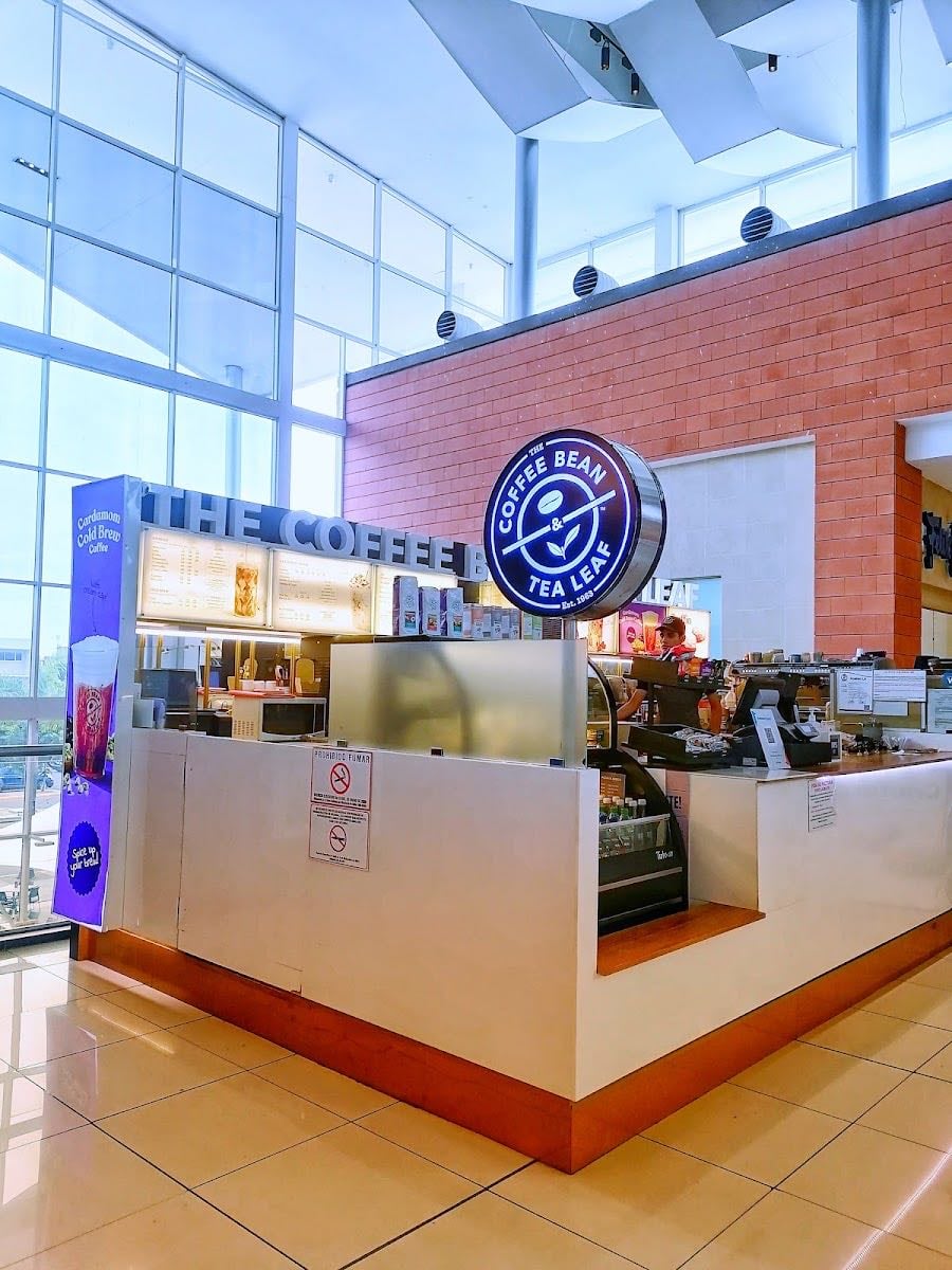 The Coffee Bean & Tea Leaf - Qué dan: 1 bebida gratis
Cómo: Regístrate en su app con un mes de antelación y muéstrala en tienda