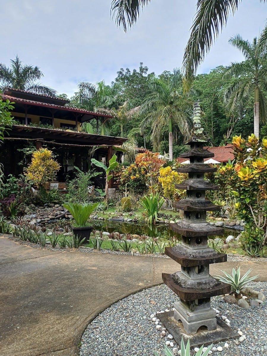 Island Plantation Hotel, Bar & Restaurant