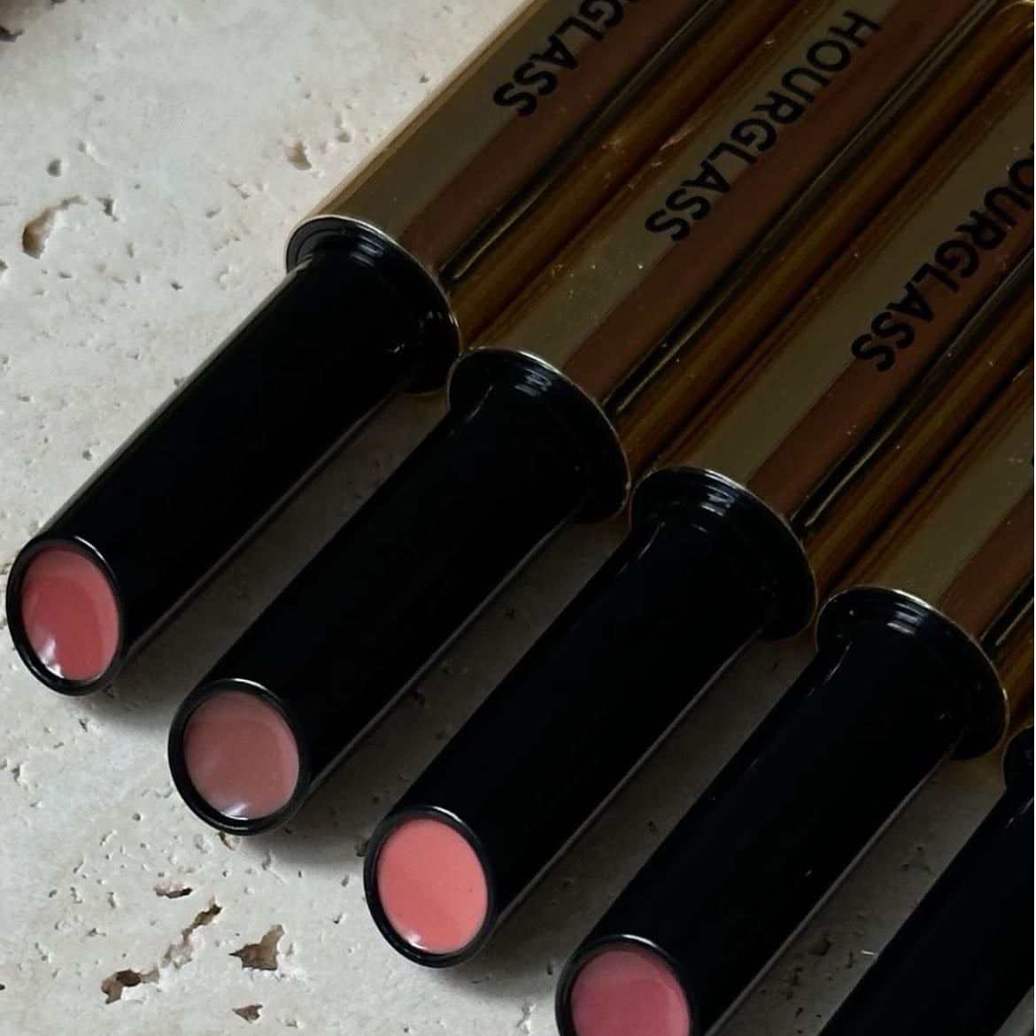 HOURGLASS Lipgloss stick - Este producto se derrite en tus labios literall