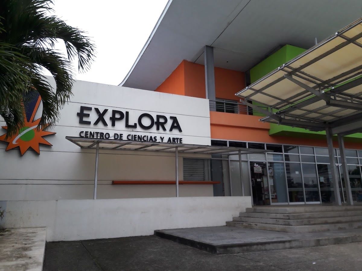 Explora - Centro de Ciencias y Arte - HORARIOS
• Martes a viernes de 9:00 a.m. a 12:00 p.m.; sábado y domingo de 1:00 p.m. a 5:00 p.m.; cerrado los lunes.
TARIFAS
• Público 2 a 12 años: B/.3.00
• Público 13 años en adelante: B/.4.00