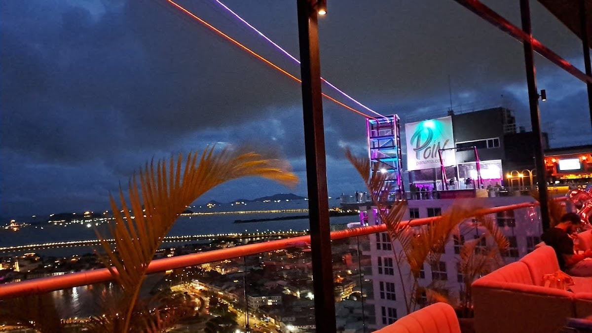 Cielo Rooftop Bar