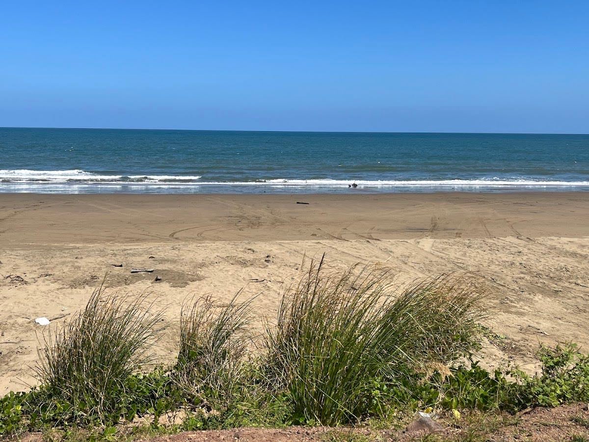playa el arenal - De fácil acceso, ideal para paseos en bote y ver el atardecer.