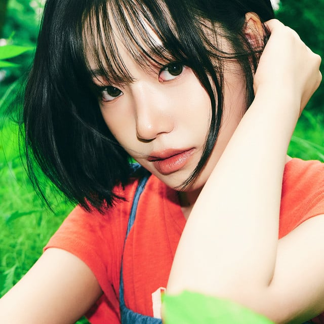 JO YURI - Artist