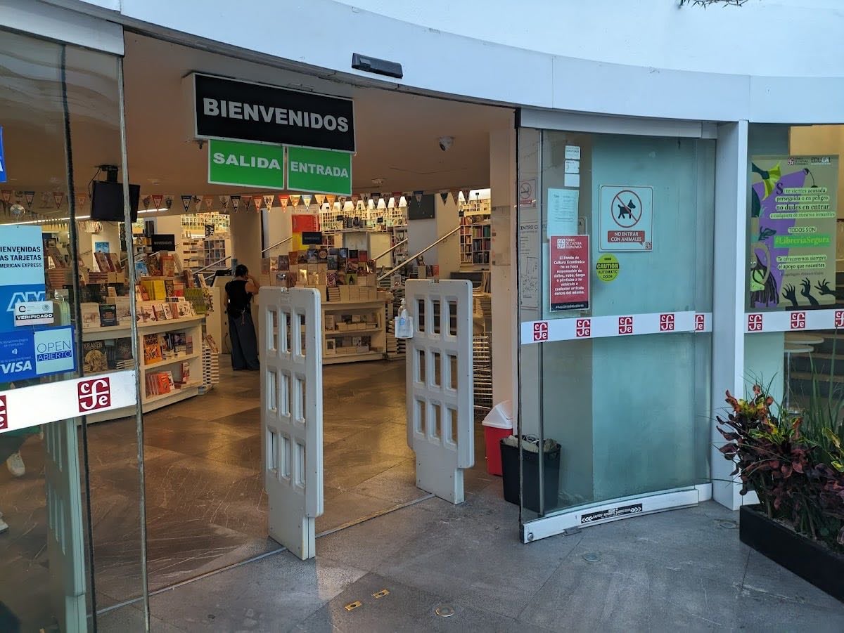 Librería Rosario Castellanos