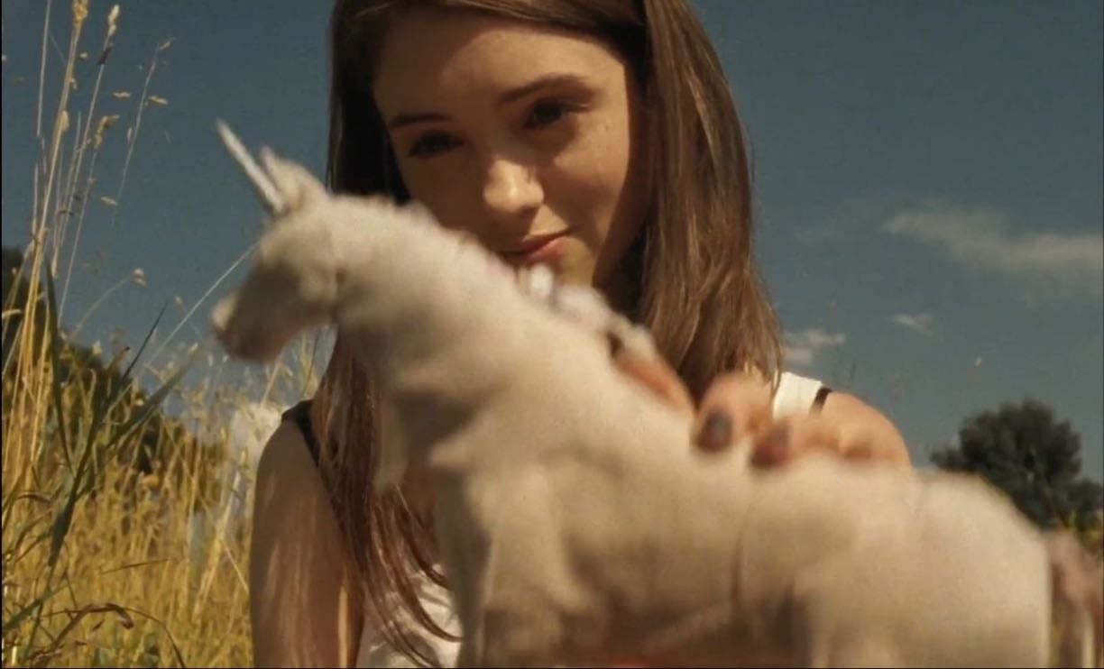 𝓲 believe in unicorns. - dos.