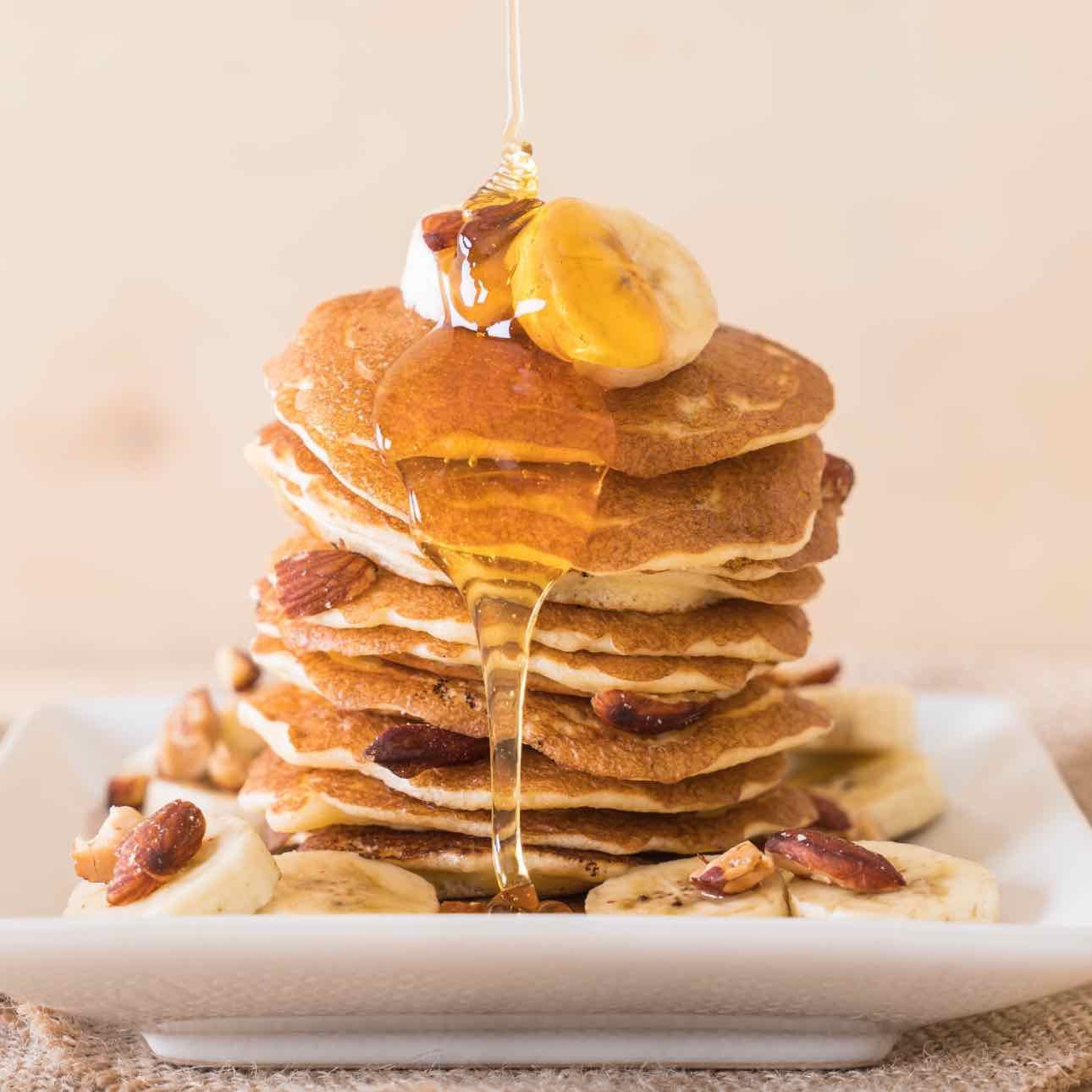 Almond Flour Cinnamon Pancakes