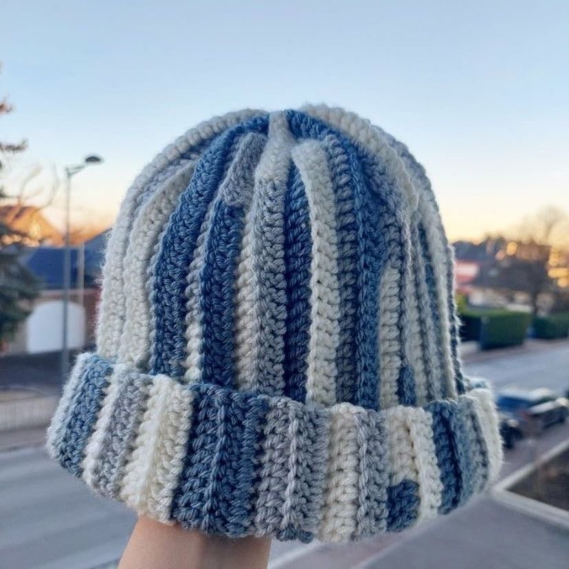 Gorrito - Distintas tonalidades de un mismo color