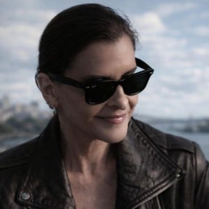 Marina Lima - Artist
