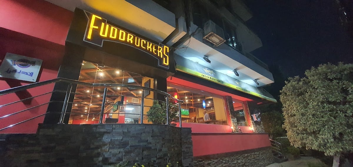 Fuddruckers