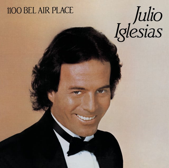 1100 Bel Air Place - Album · Julio Iglesias