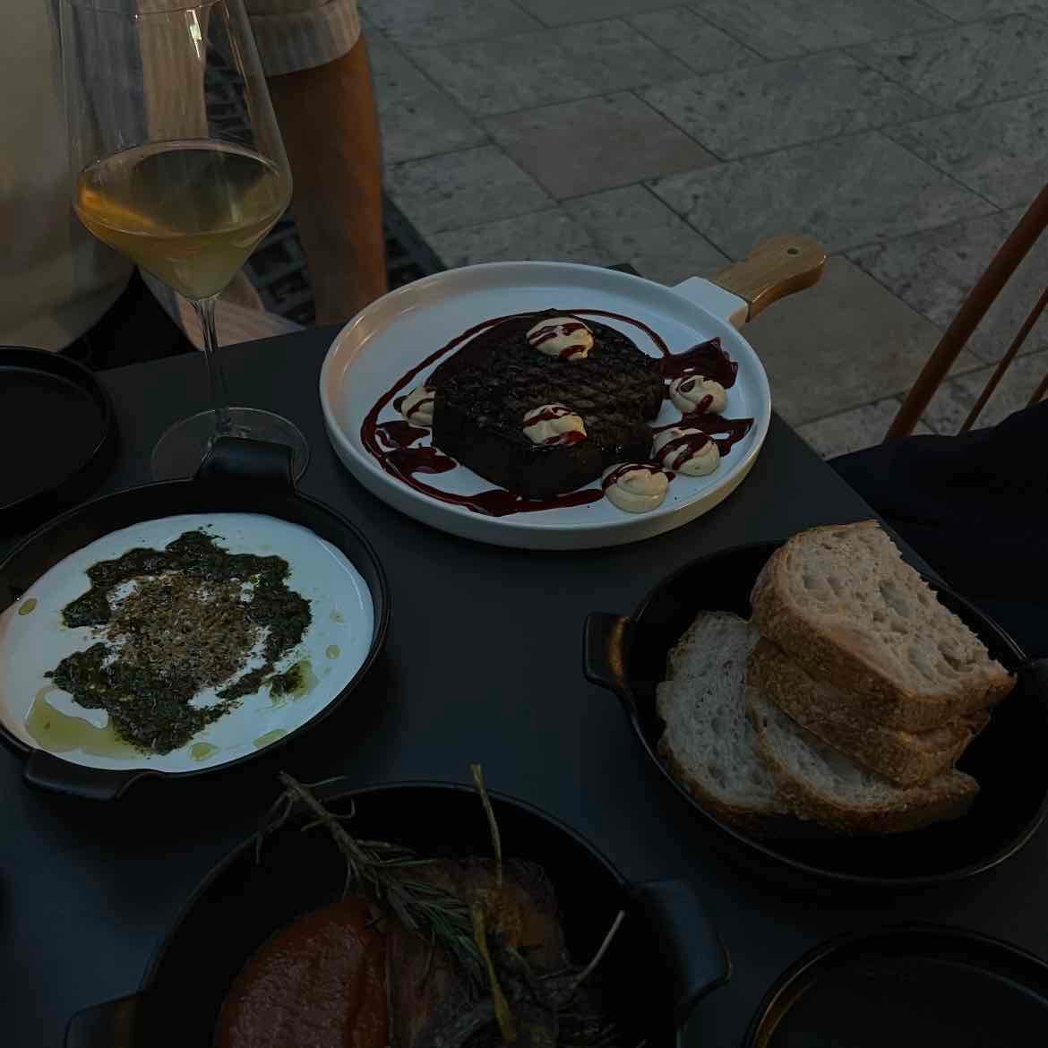 Csemege - Nordic bistro and natural wine bar