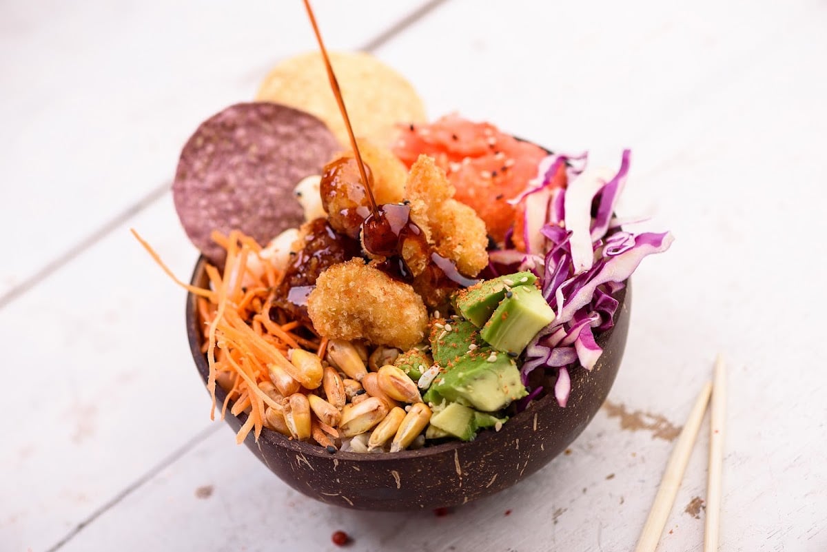 Hawi Poke Bowls (Delivery y Recojo) - cuenta con opciones dentro de la carta