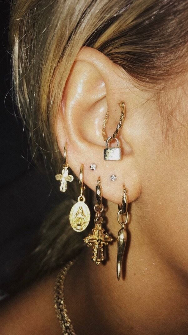 Pin by 𝐉⚡️ on wardrobe. | Ear jewelry, Earings piercings, Women jewelry - Pinterest
