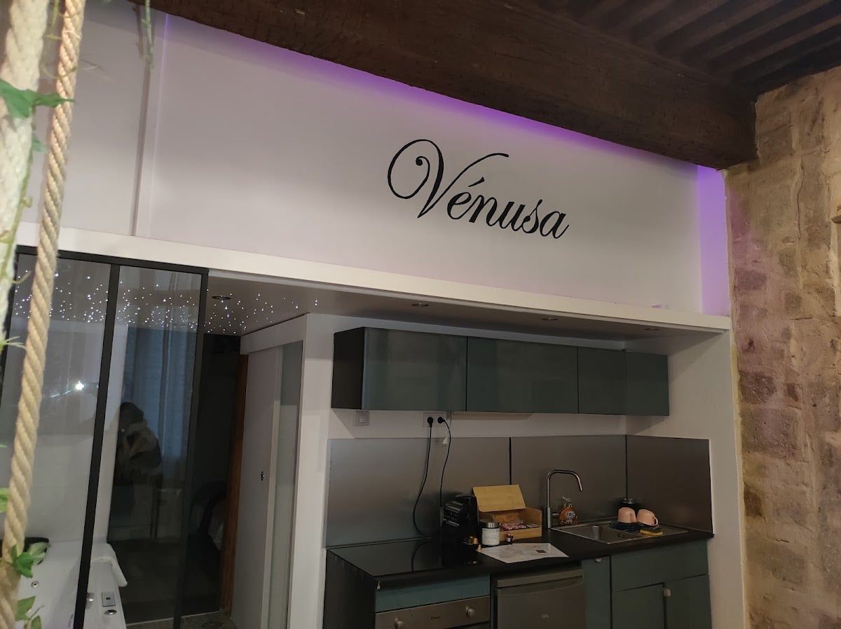 Suite romantique Vénusa avec jacuzzi privatif