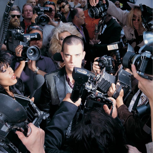 Life Thru A Lens - Album · Robbie Williams