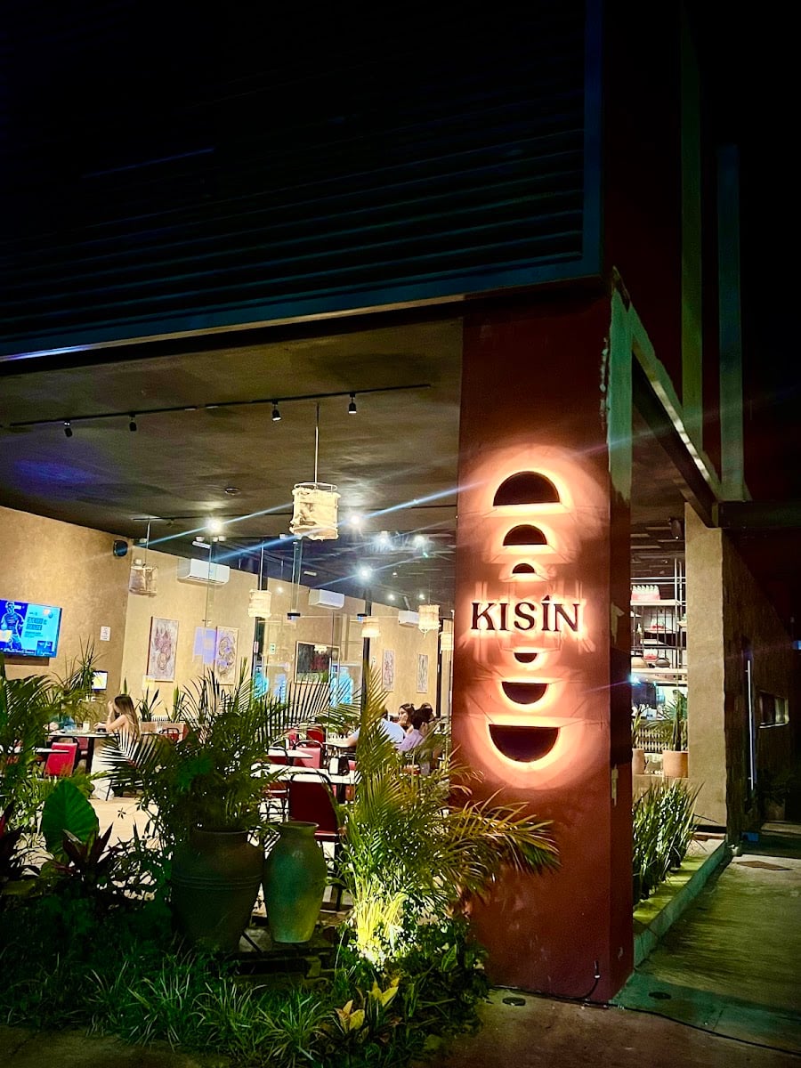 Taquerías Kisín
