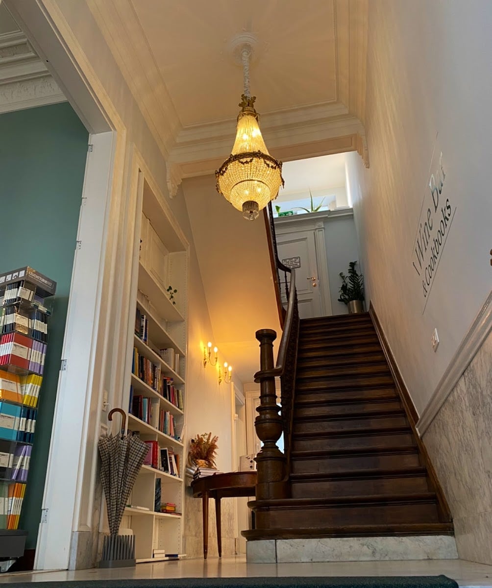 Luddites Books & Wine