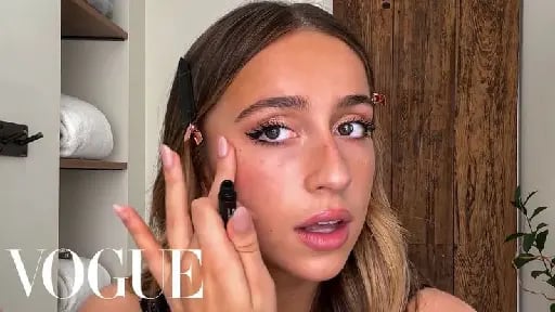 Tate McRae - Vogue