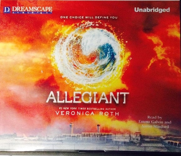 Allegiant: Divergent, Book 3 - Veronica Roth · 2013