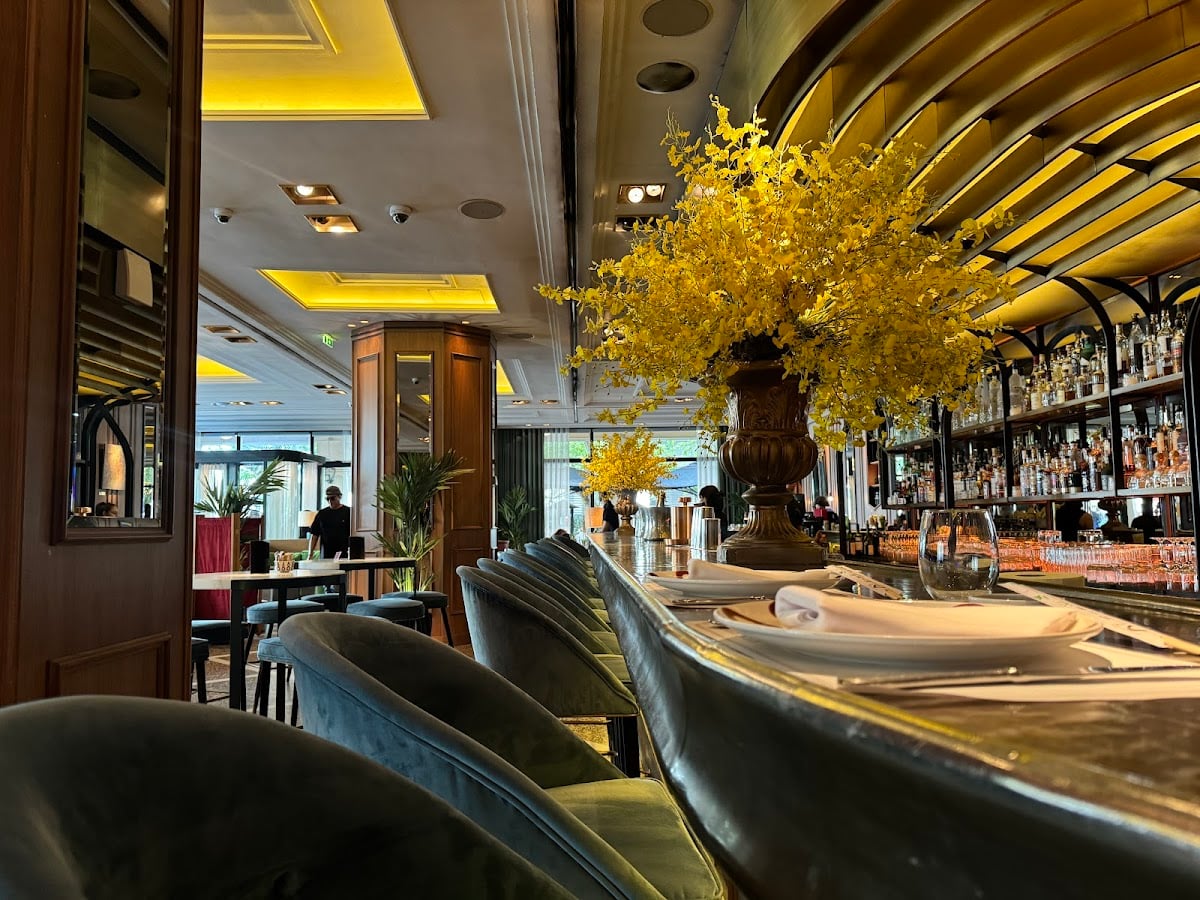 Athénée - fine dining