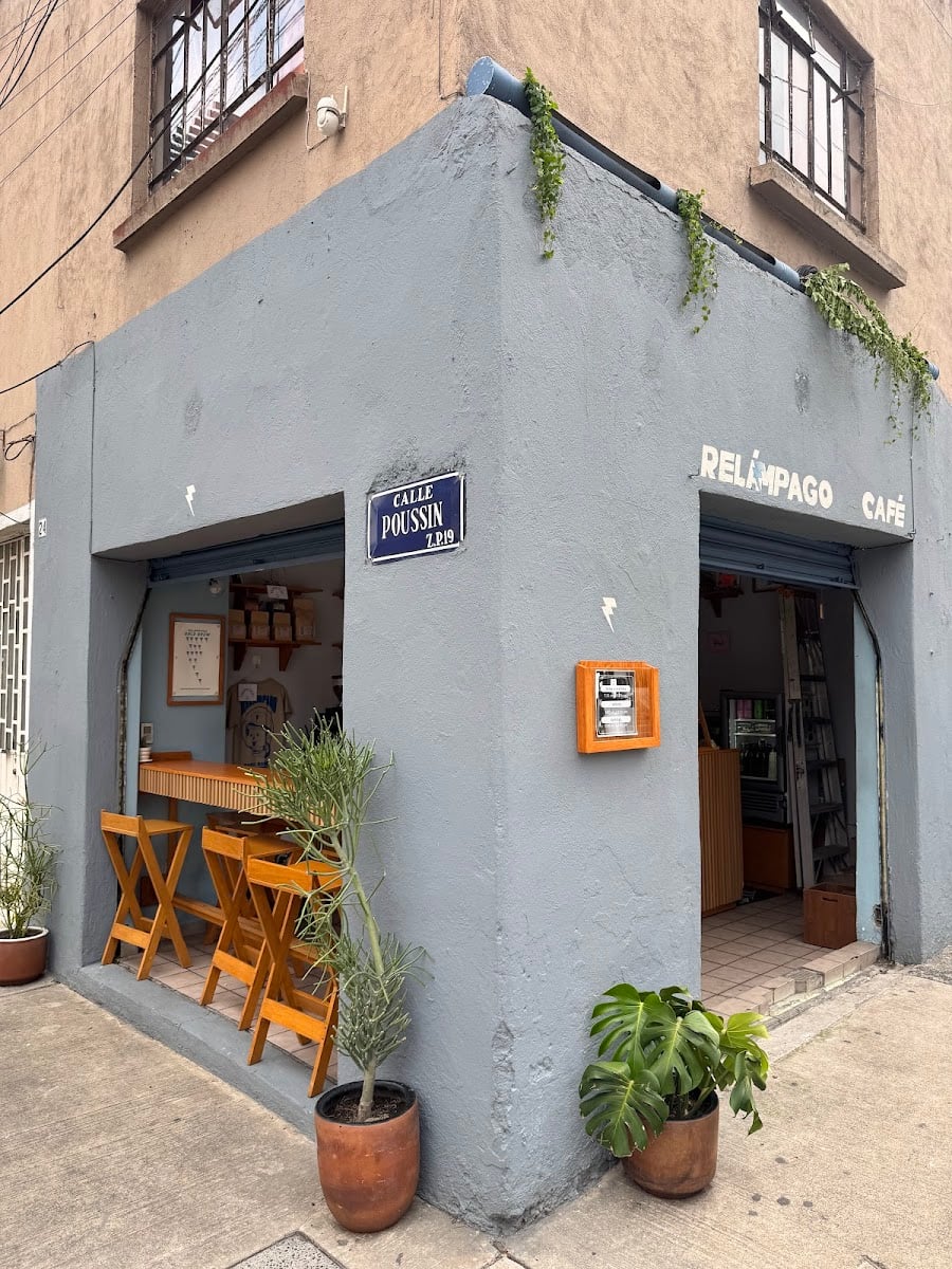 Relámpago Café