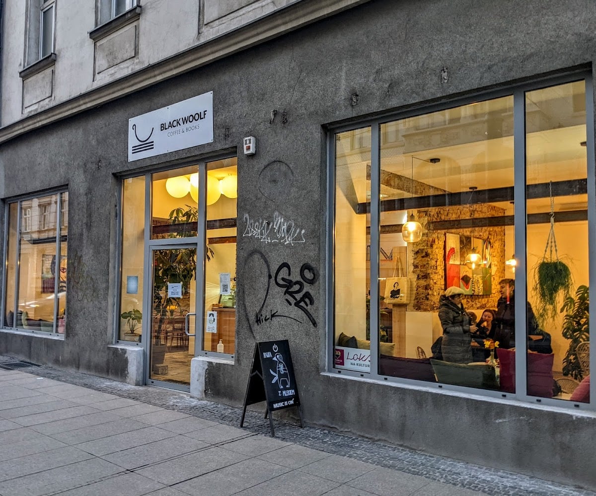 Black Woolf Coffee & Books