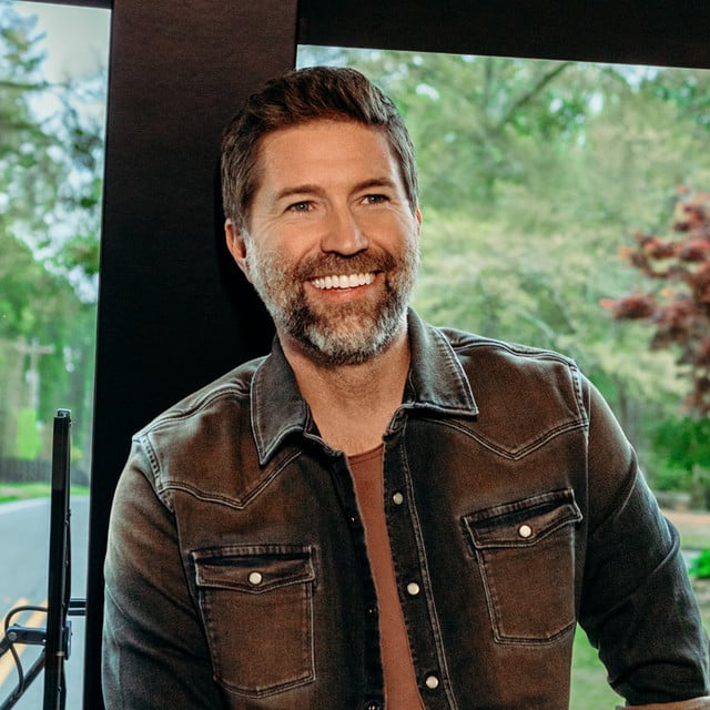 Josh Turner - Artist