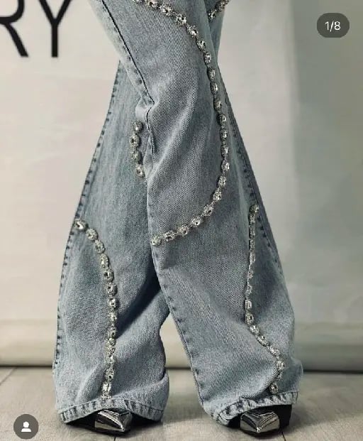 Piedras en jeans