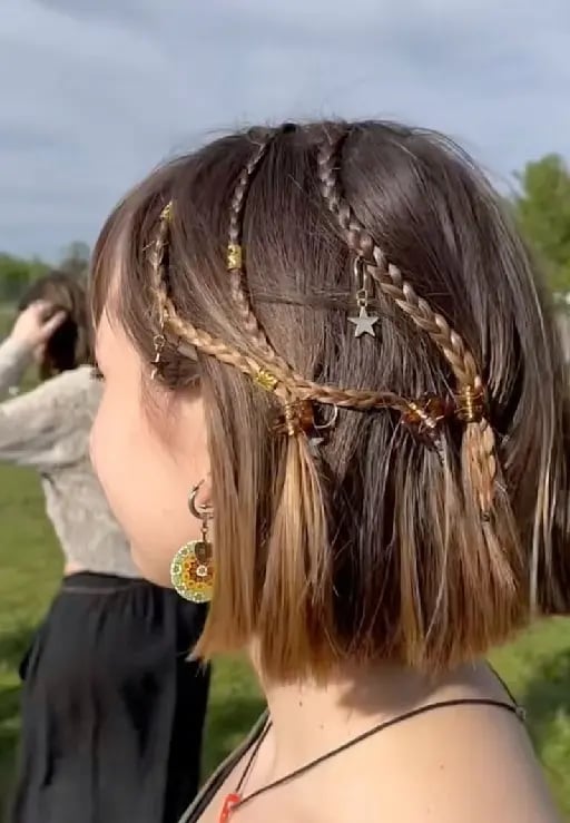 Trenzas unidas por pinzas