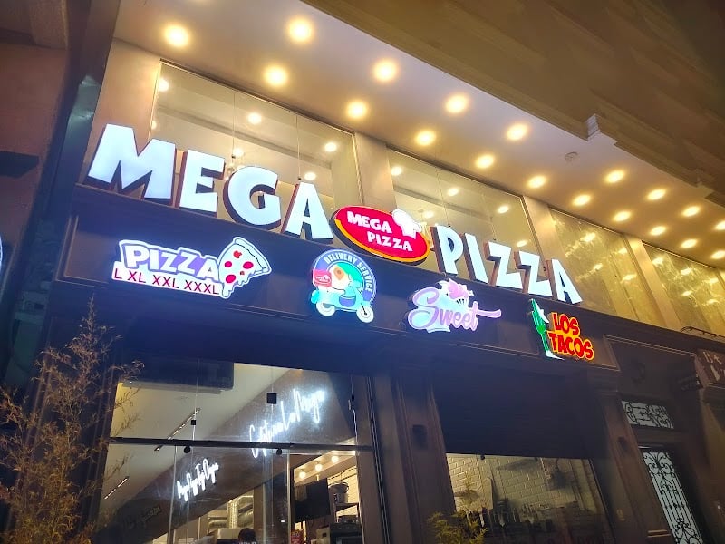 Mega pizza Tizi ouzou - Fast Food Restaurant · Wilaya de Tizi Ouzou, Tizi Ouzou