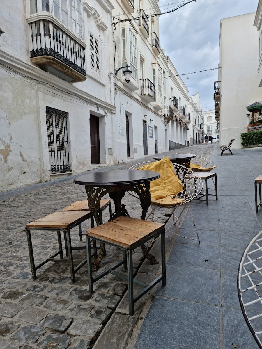Cafe 10