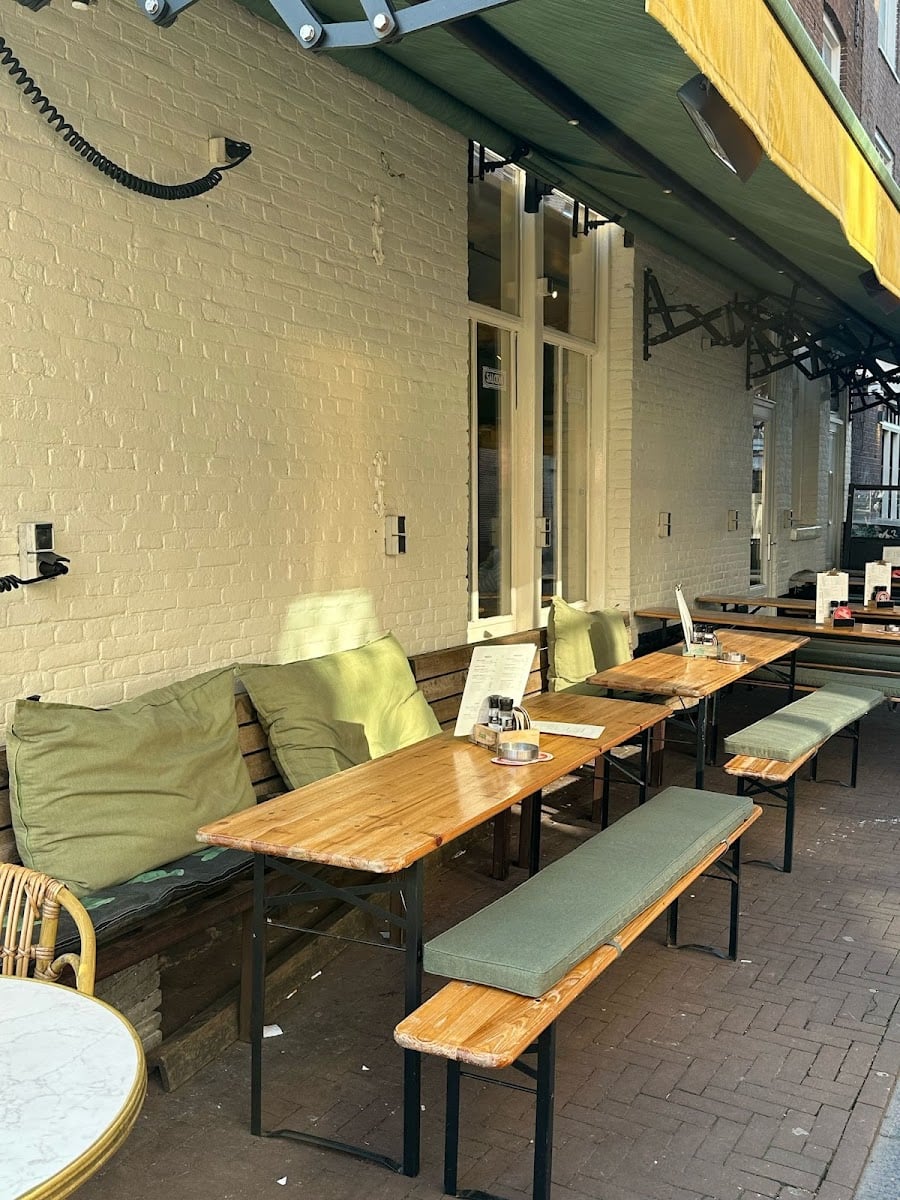 Bar "Saloon"