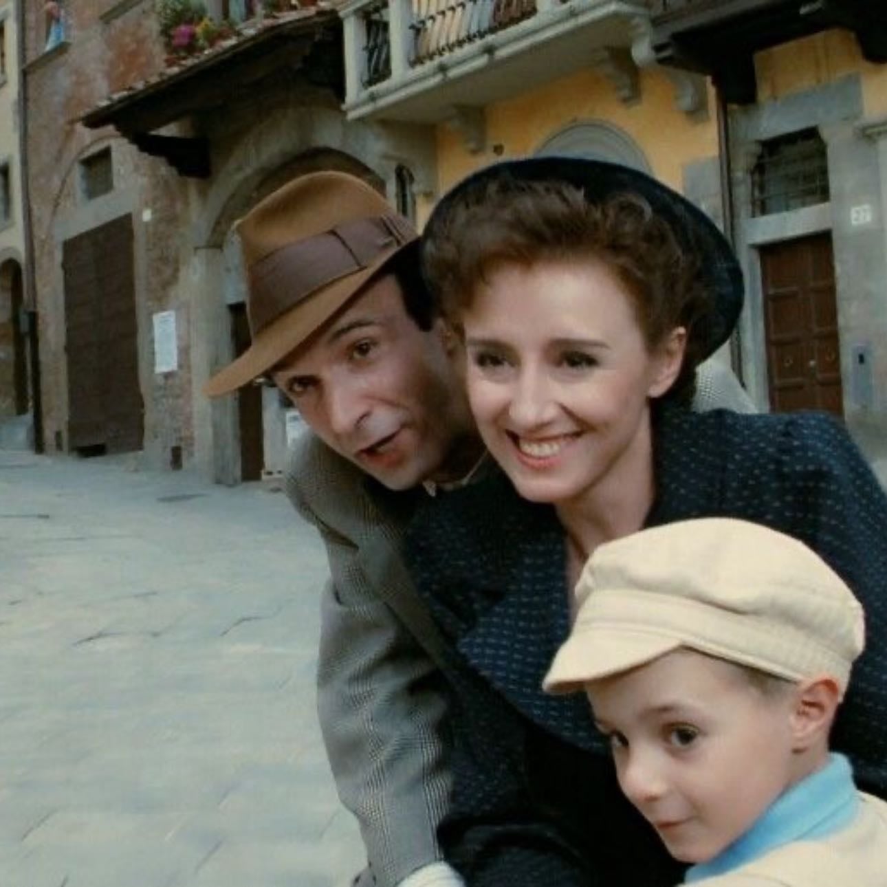 Life Is Beautiful - Roberto Benigni · 1997