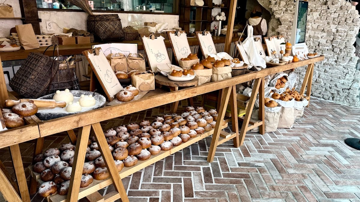 Dalim Bread