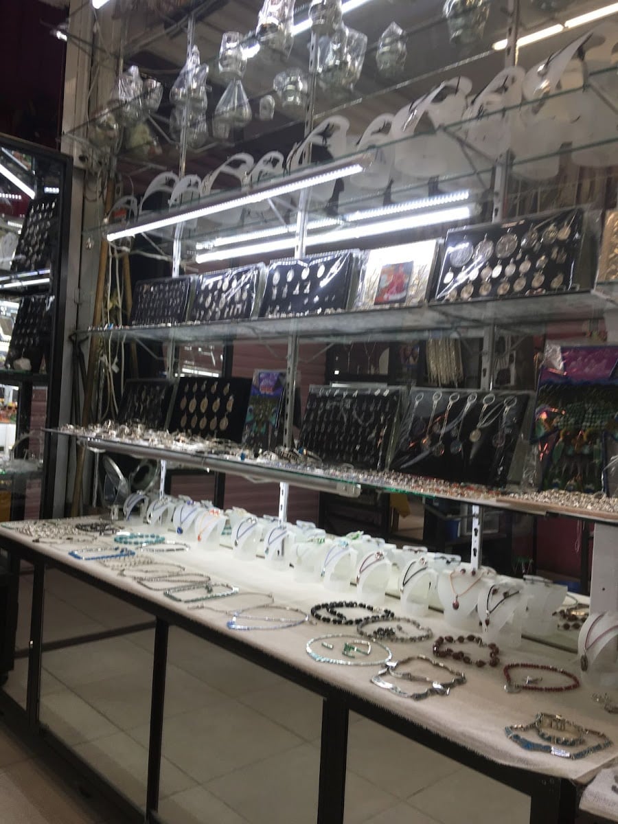 Mercado de artesanías de zona rosa - Incredible silver jewelry and handmade goods