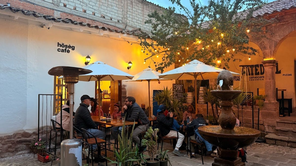 Höseg Cafe