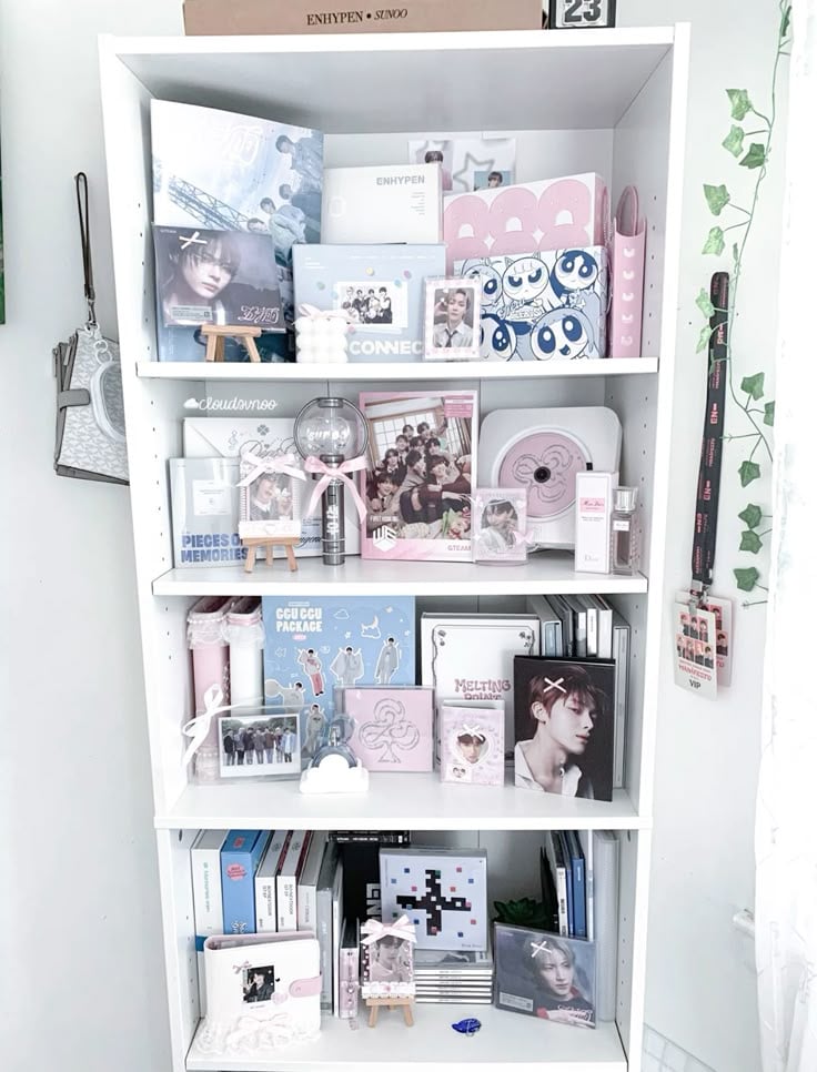 my kpop shelf 🎀🤍🎐 | Pinterest room decor, Cozy room decor, Pretty room