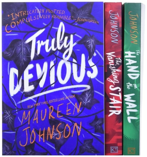 Truly Devious 3-Book Box Set Truly Devious, Vanishing Stair, and Hand on the Wall - Maureen Johnson • 2020