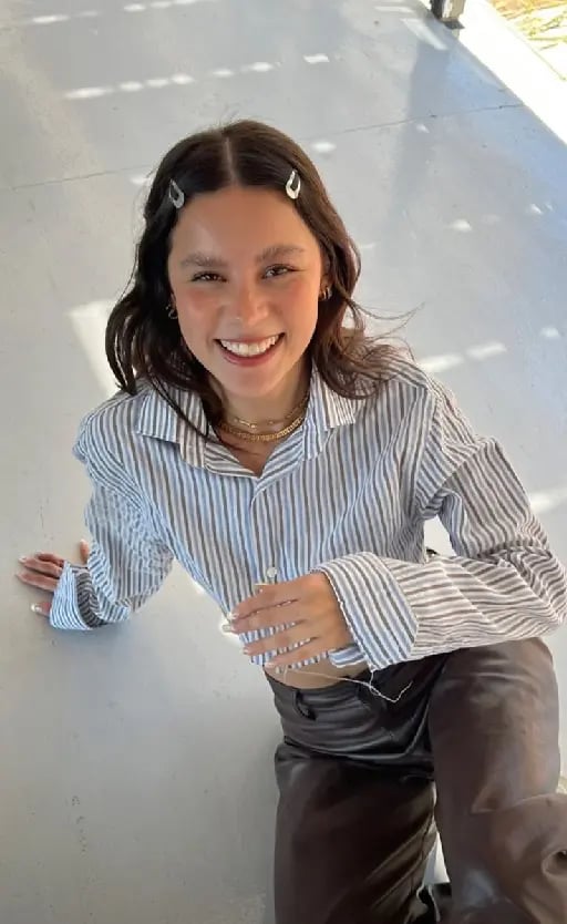 Ale haro - Estudiante de moda y chica fitnes, te inspira no solo en moda, si no también en estilo de vida, es muy sencilla y tranquila